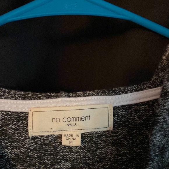 Size medium No Comment NY•LA sweater material dress - Picture 2 of 2